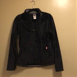 North Face Fleece Pull Over Black half zip